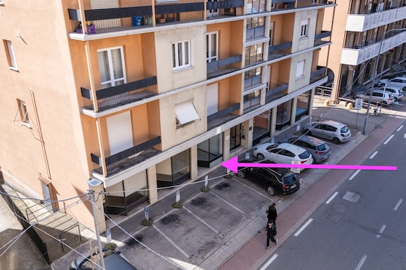 Omegna - Negozio Ufficio in Centro 