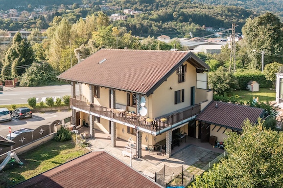 Omegna - Casa indipendente con giardino